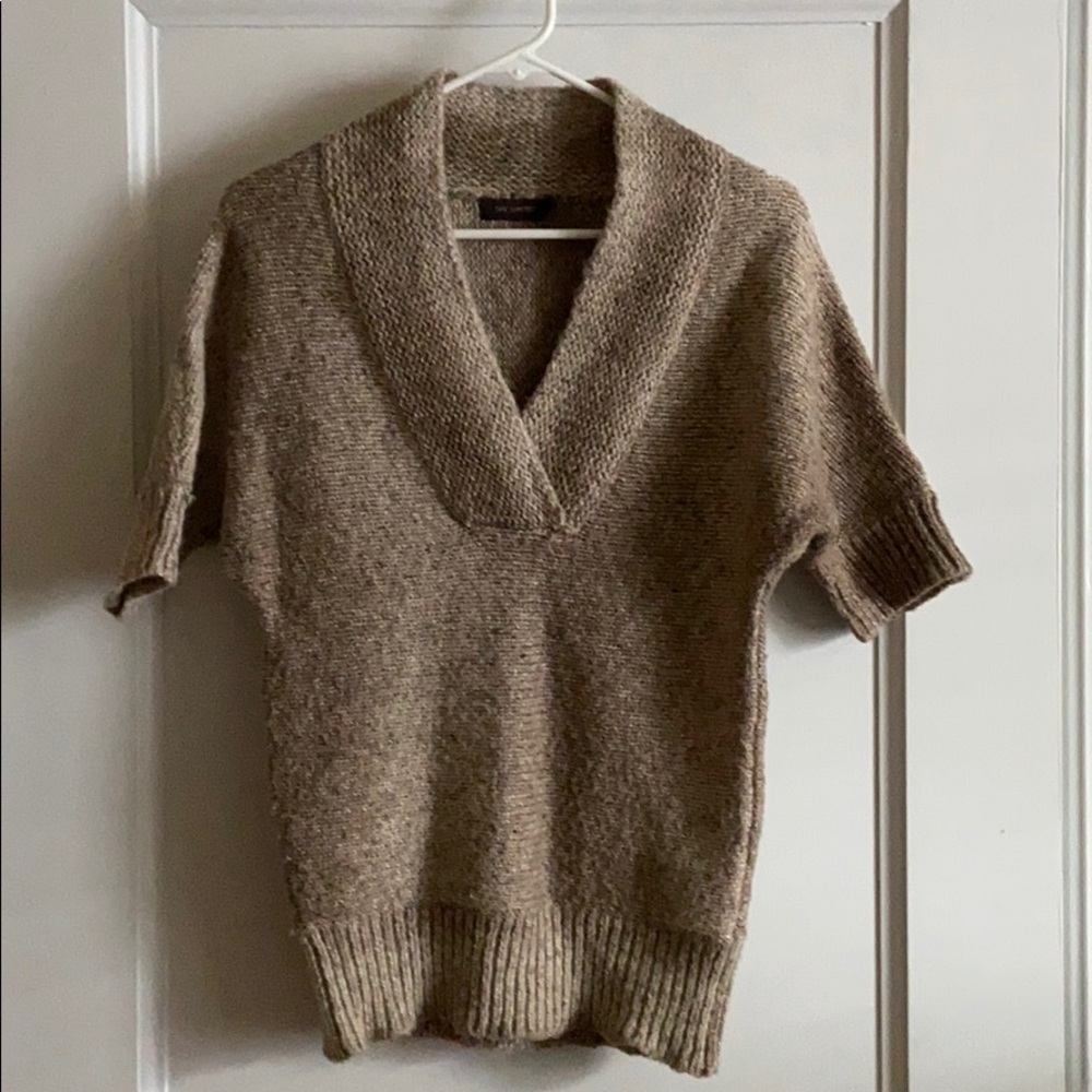 Limited elbow-sleeve sweater